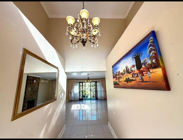 3 BEDROOM TOWNHOUSE FOR SALE IN FERNCLIFFE